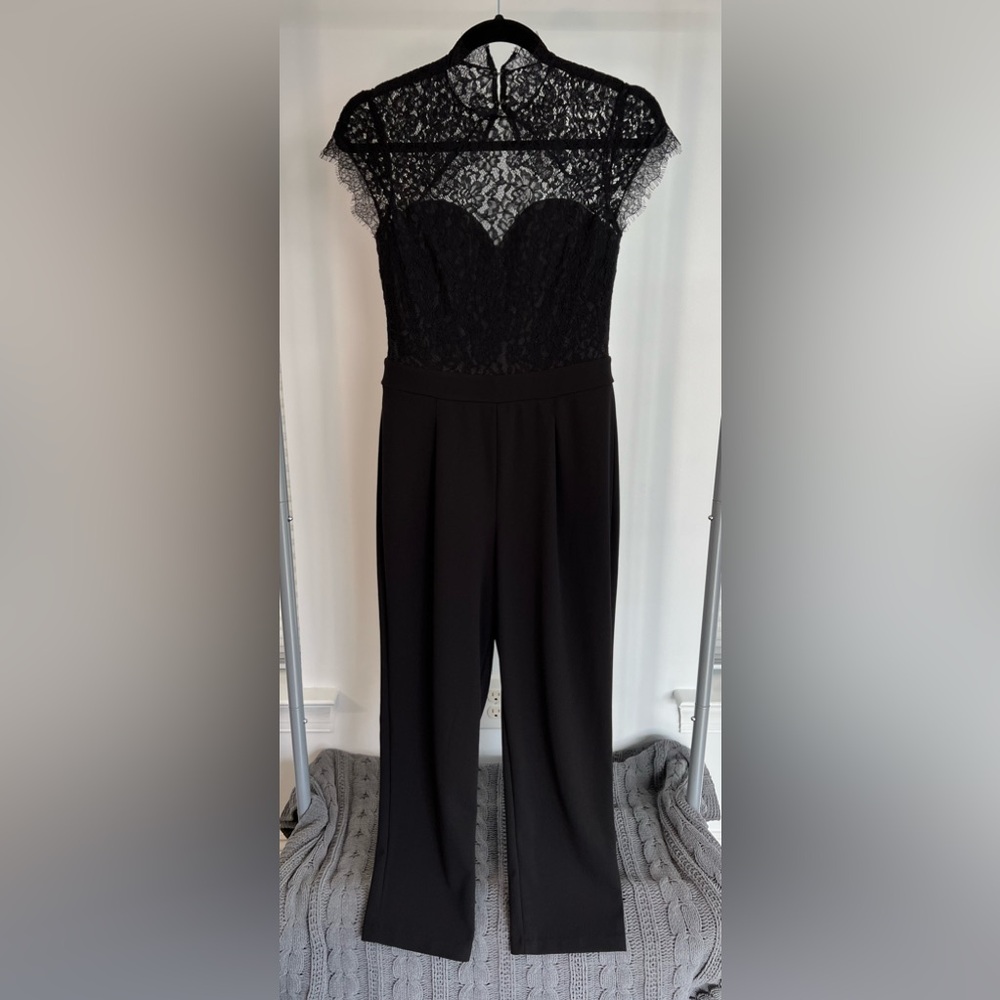 EXPRESS Black Lace High Neck Sweetheart Neckline Jumpsuit size 6 Petite